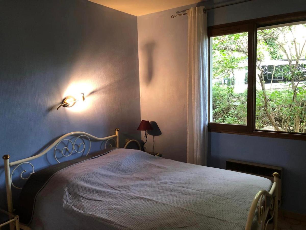 Hotel Les Persedes Lavilledieu  Zewnętrze zdjęcie