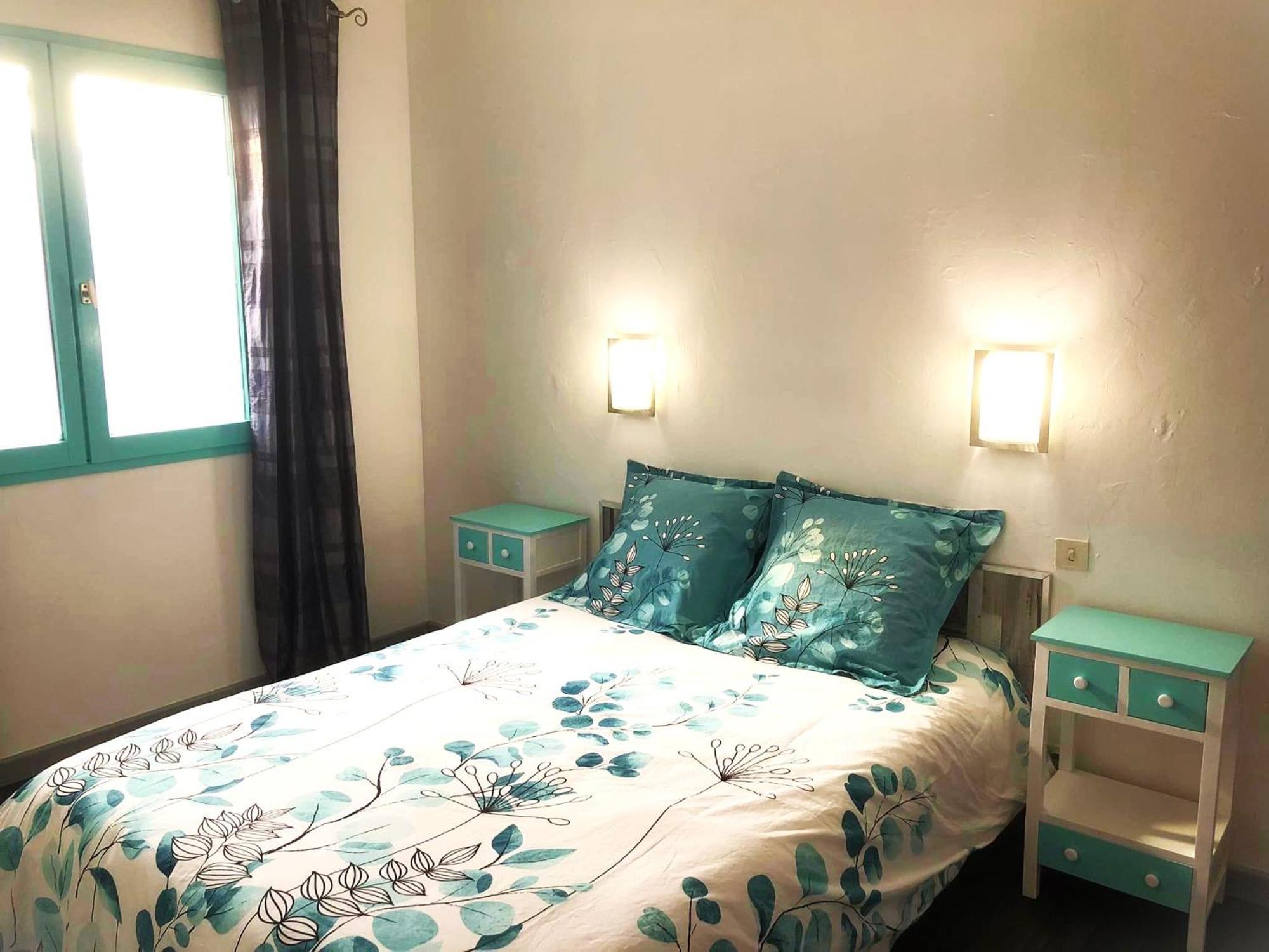 Hotel Les Persedes Lavilledieu  Zewnętrze zdjęcie