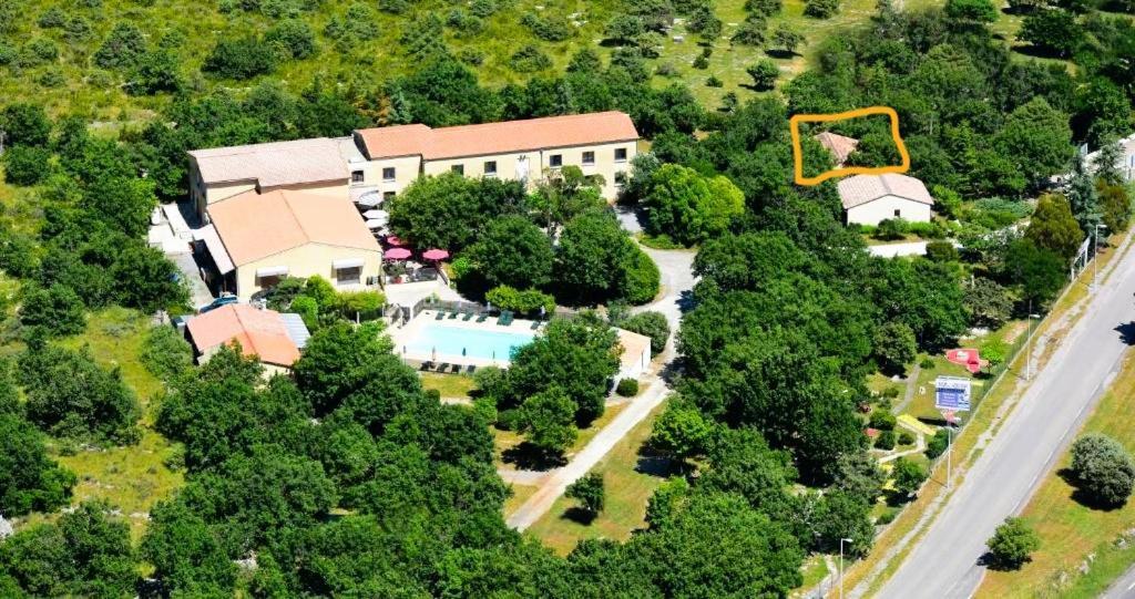 Hotel Les Persedes Lavilledieu  Zewnętrze zdjęcie