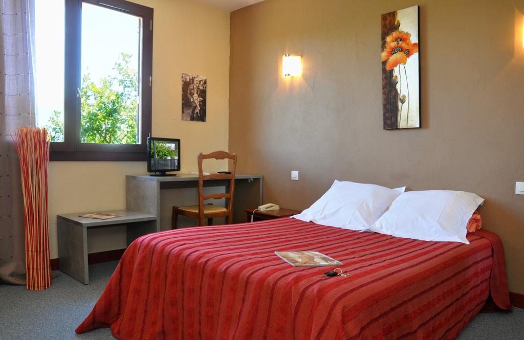 Hotel Les Persedes Lavilledieu  Zewnętrze zdjęcie