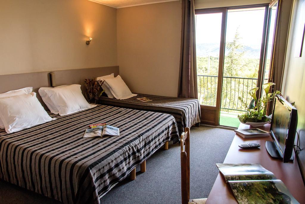 Hotel Les Persedes Lavilledieu  Zewnętrze zdjęcie