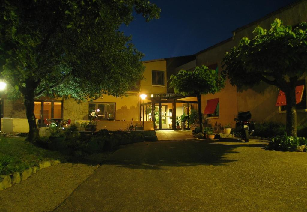 Hotel Les Persedes Lavilledieu  Zewnętrze zdjęcie