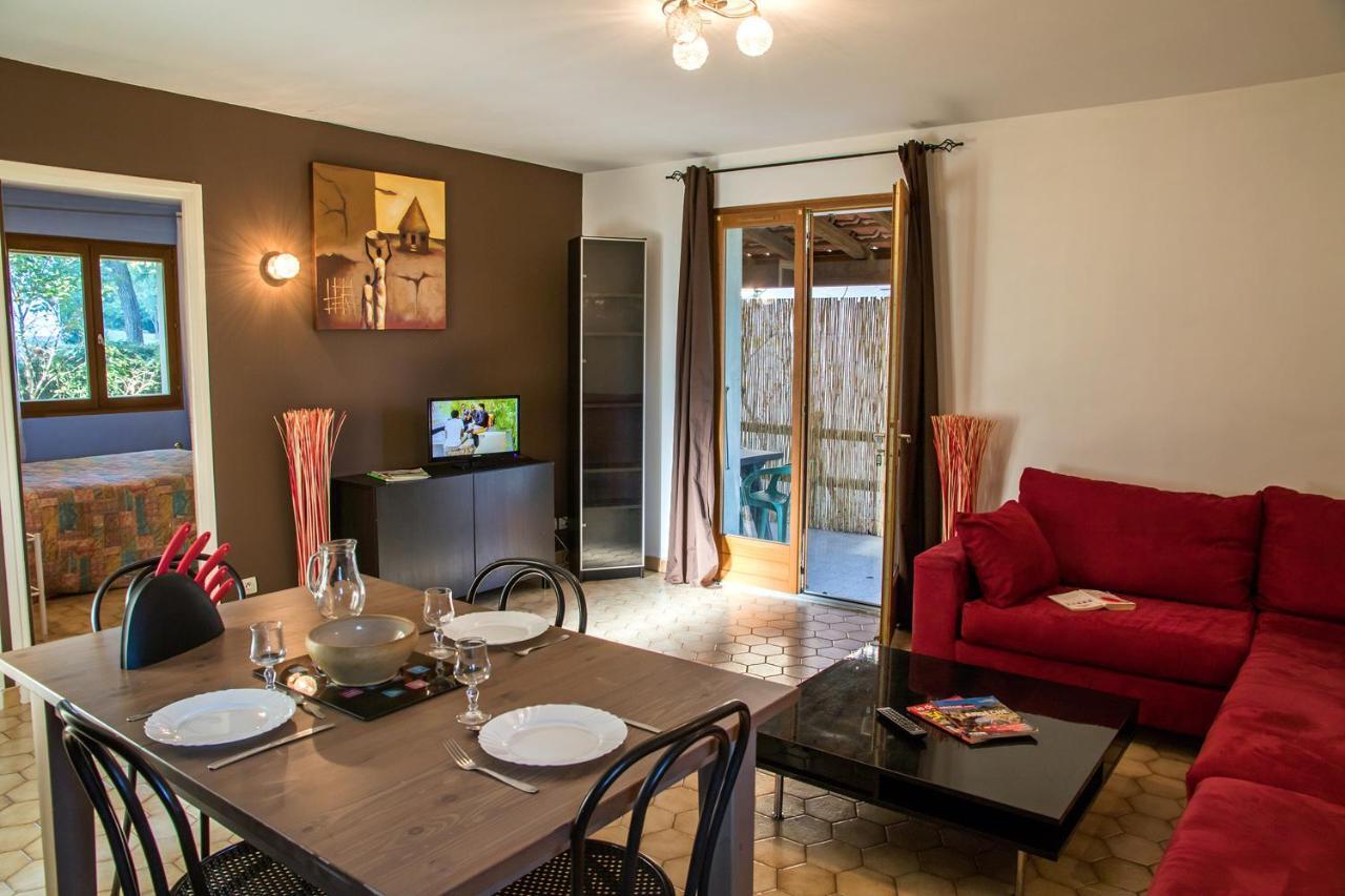 Hotel Les Persedes Lavilledieu  Zewnętrze zdjęcie